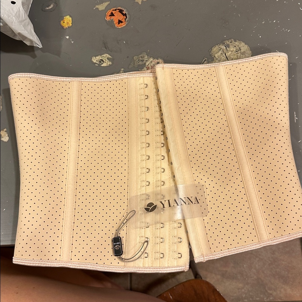 NWT Yianna Waist Trainer / Corset / Faja sz M